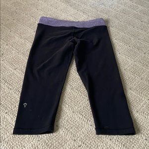 Ivivva cropped leggings